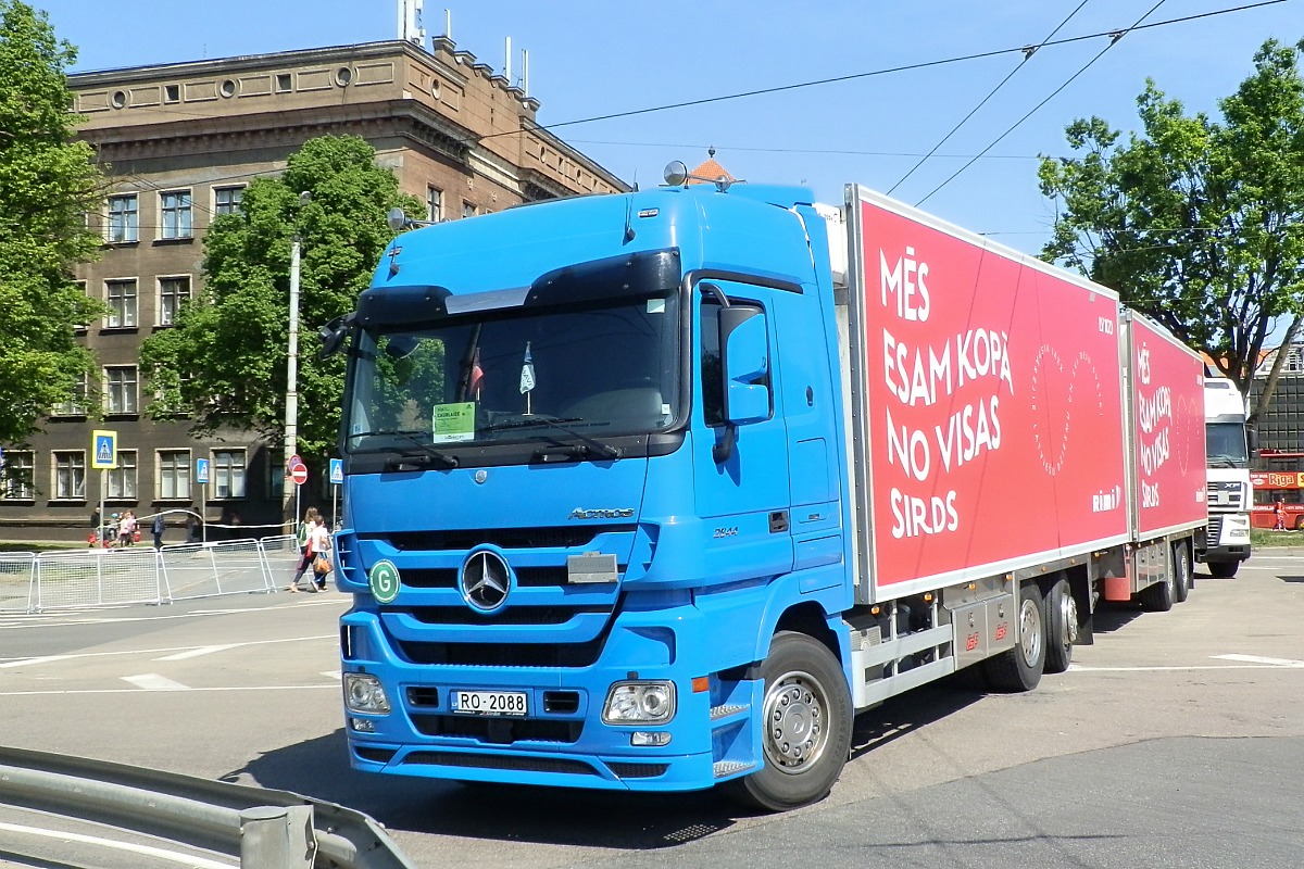 Латвия, № RO-2088 — Mercedes-Benz Actros ('2003) 2644