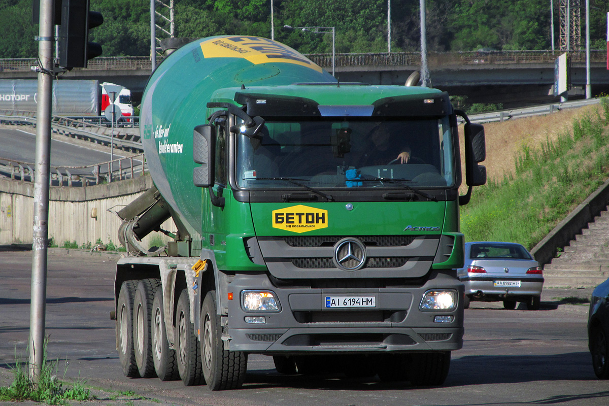 Киев, № АА 6194 НМ — Mercedes-Benz Actros ('2009)