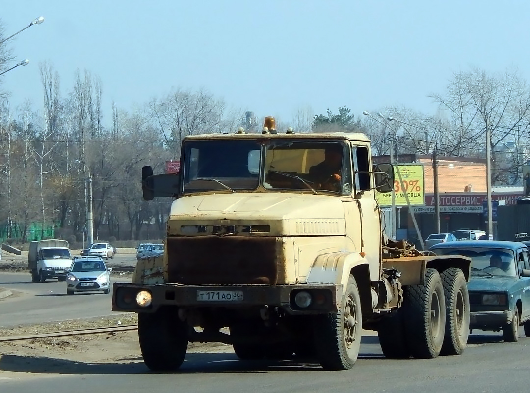 Воронежская область, № Т 171 АО 36 — КрАЗ-6444