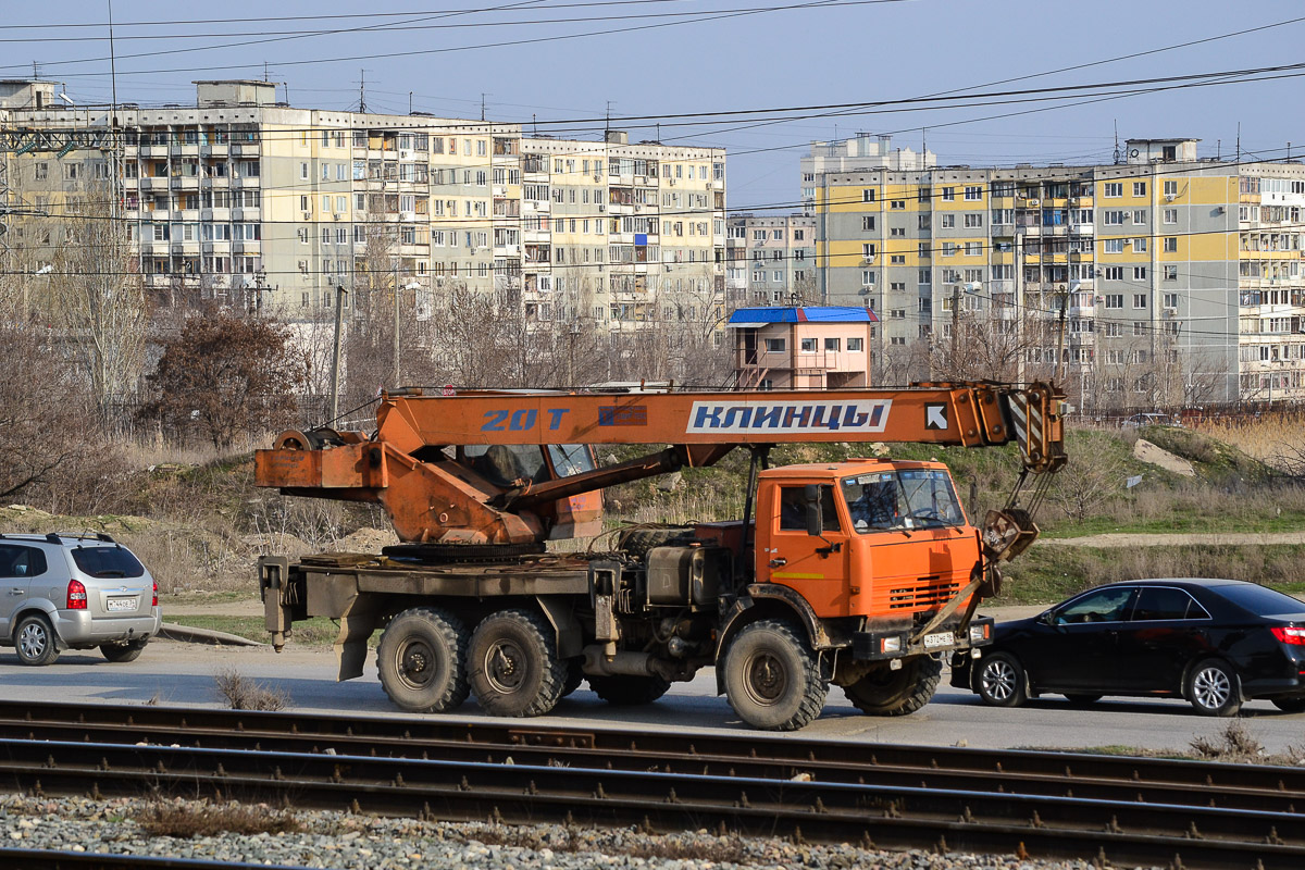 Волгоградская область, № Н 372 МЕ 96 — КамАЗ-43118-15 [43118R]