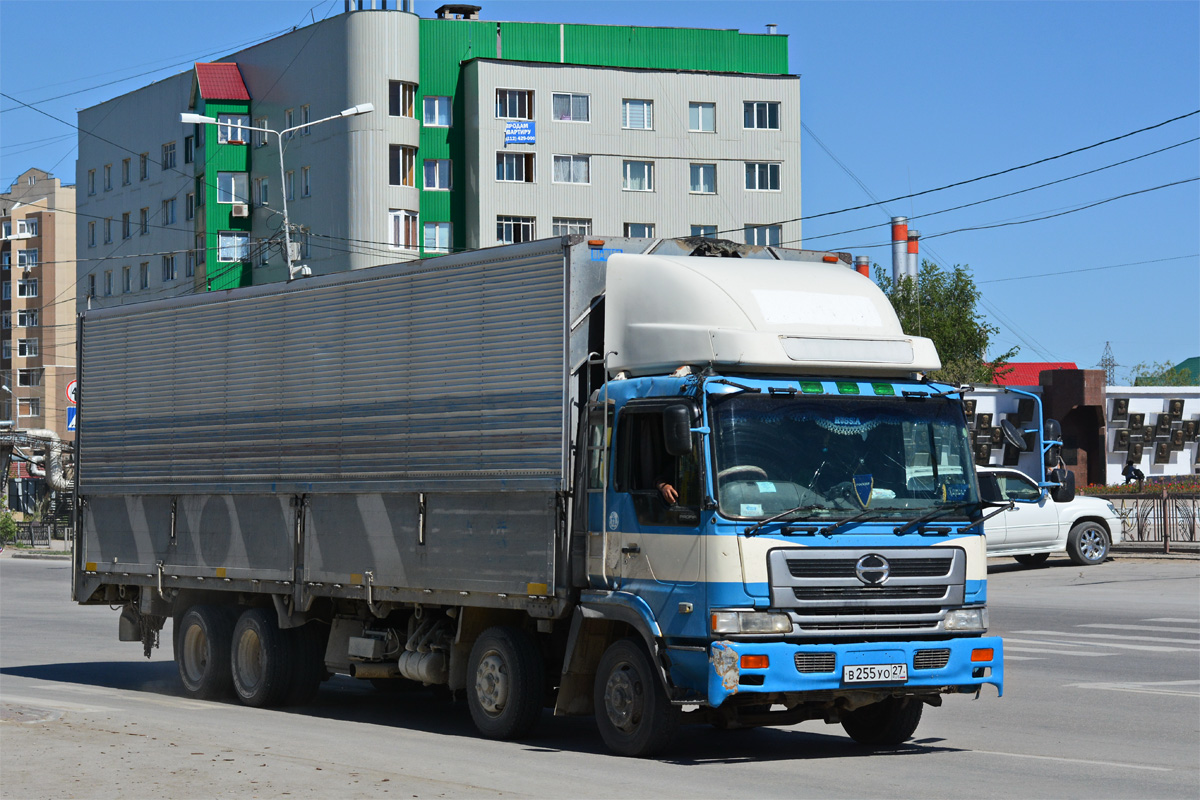 Хабаровский край, № В 255 УО 27 — Hino Profia