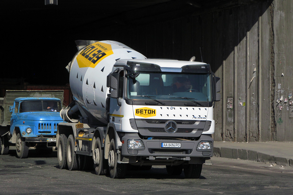 Киев, № АА 8496 РО — Mercedes-Benz Actros ('2009) 4141