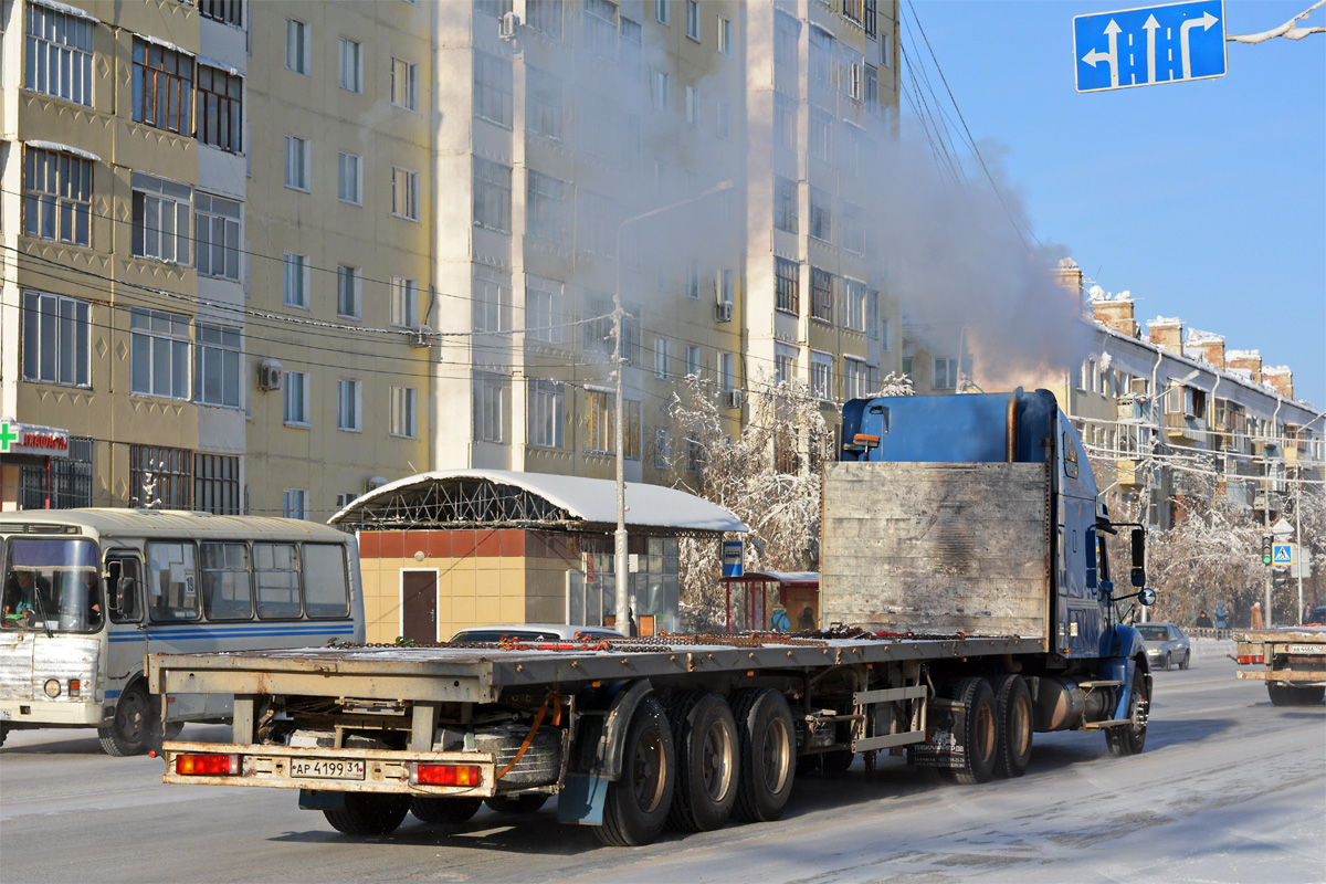 Саха (Якутия), № М 742 КА 14 — Freightliner Columbia