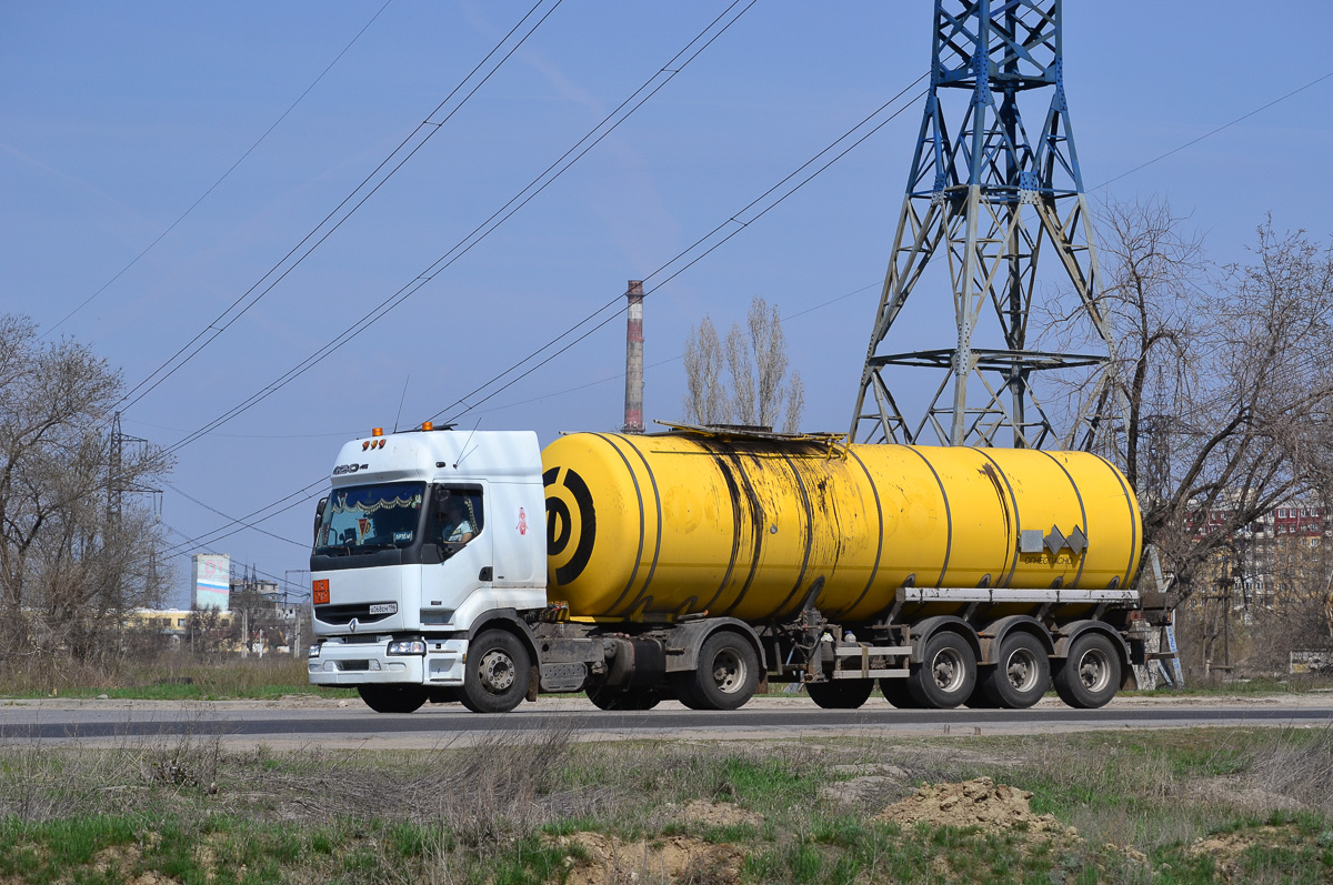 Свердловская область, № А 068 ЕМ 196 — Renault Premium ('1996)