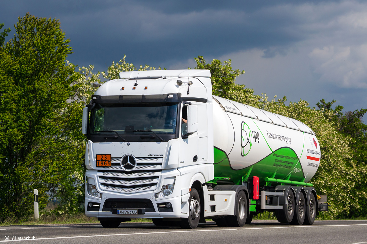 Житомирская область, № АМ 5173 СВ — Mercedes-Benz Actros ('2011) 1845