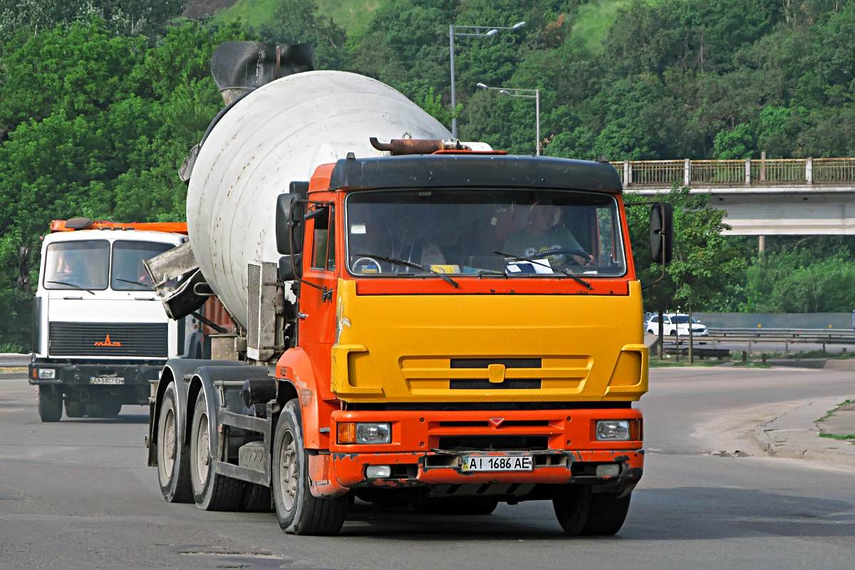 Киевская область, № АІ 1686 АЕ — КамАЗ-6520 [652000]