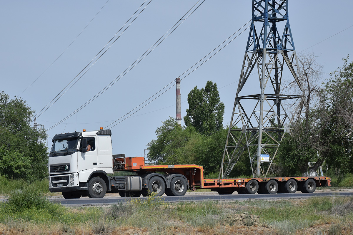 Волгоградская область, № А 119 РУ 134 — Volvo ('2008) FH.440 [X9P]