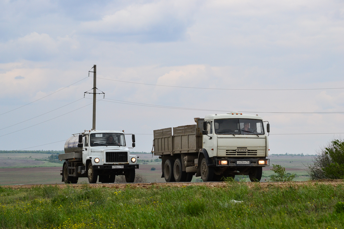 Волгоградская область, № А 986 ОУ 134 — ГАЗ-3309; Волгоградская область, № О 628 ВУ 34 — КамАЗ-5320