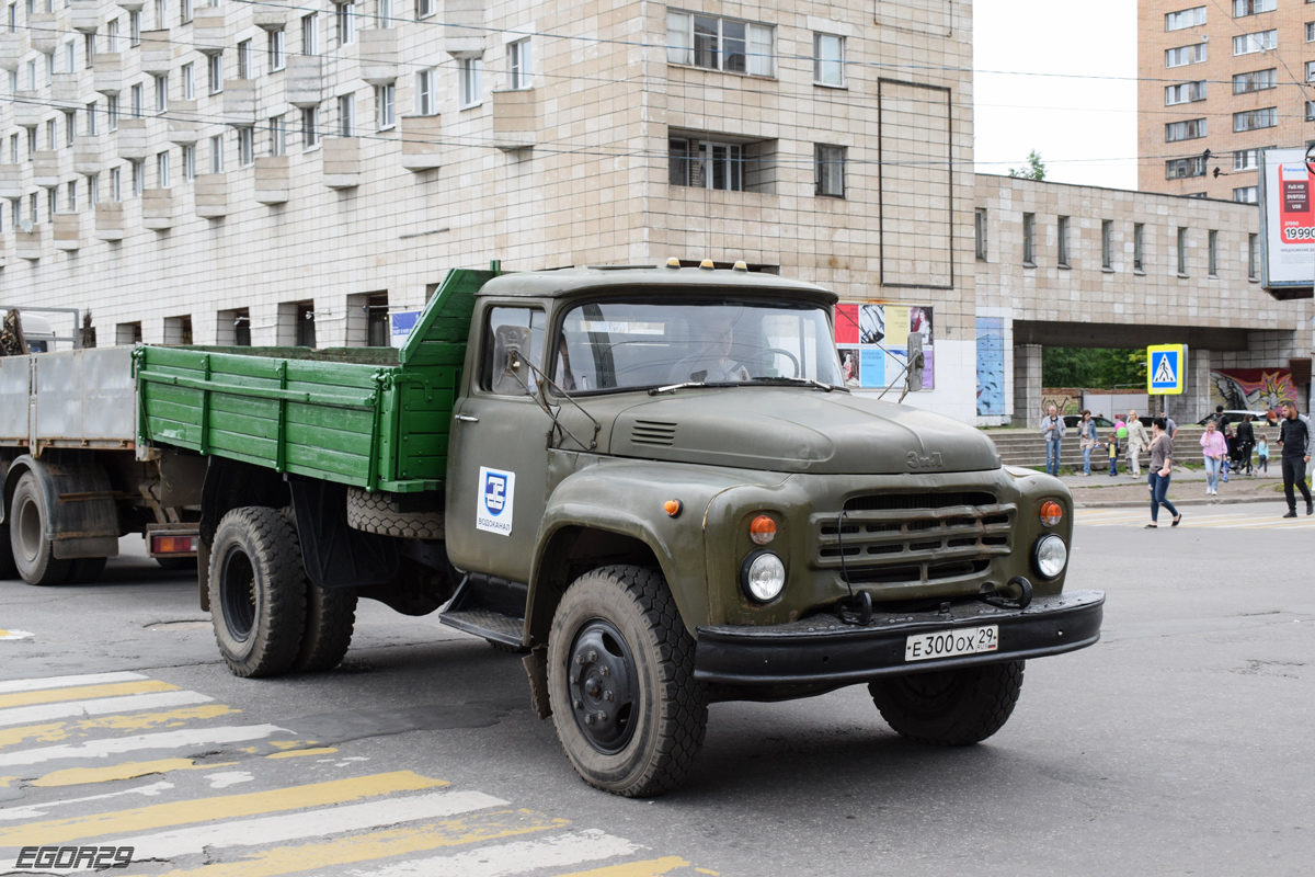 Архангельская область, № Е 300 ОХ 29 — ЗИЛ-130