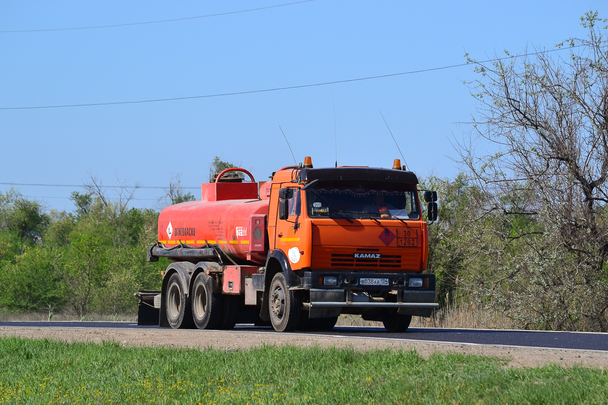 Волгоградская область, № В 038 АВ 134 — КамАЗ-65115-62