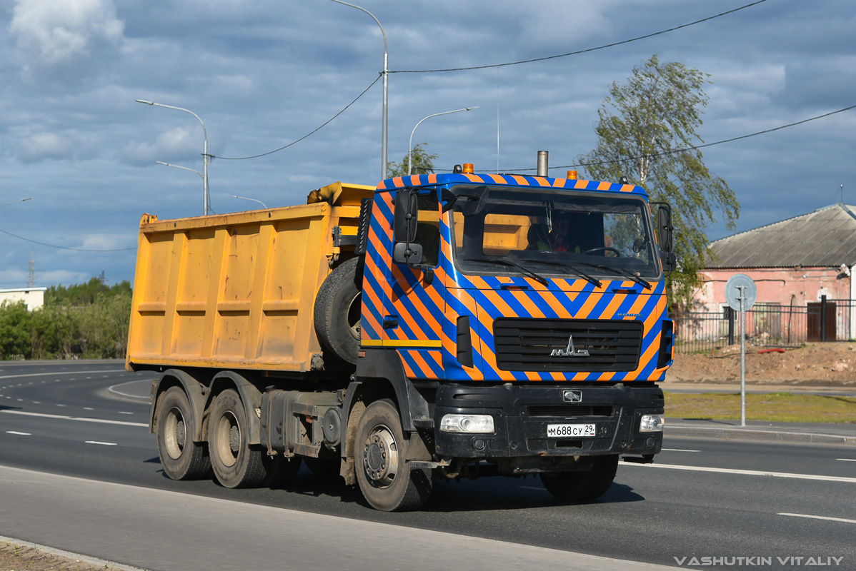 Архангельская область, № М 688 СУ 29 — МАЗ-6501H5