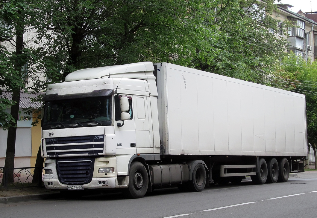 Калужская область, № М 021 ВР 40 — DAF XF105 FT