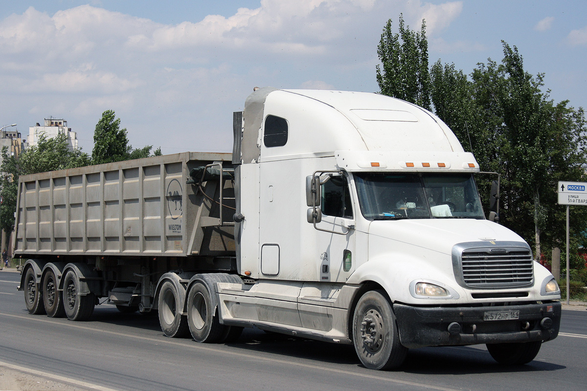 Ростовская область, № К 572 НР 161 — Freightliner Columbia