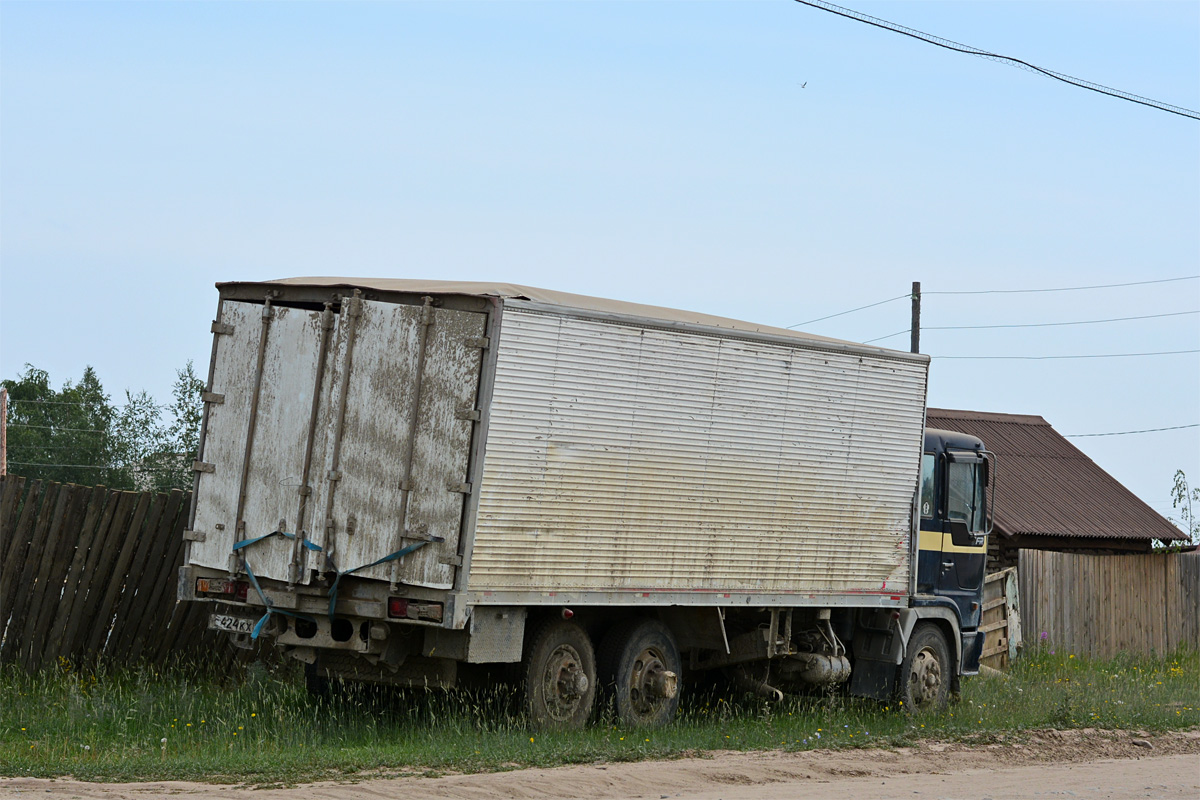 Саха (Якутия), № С 424 КХ 14 — Hino FR