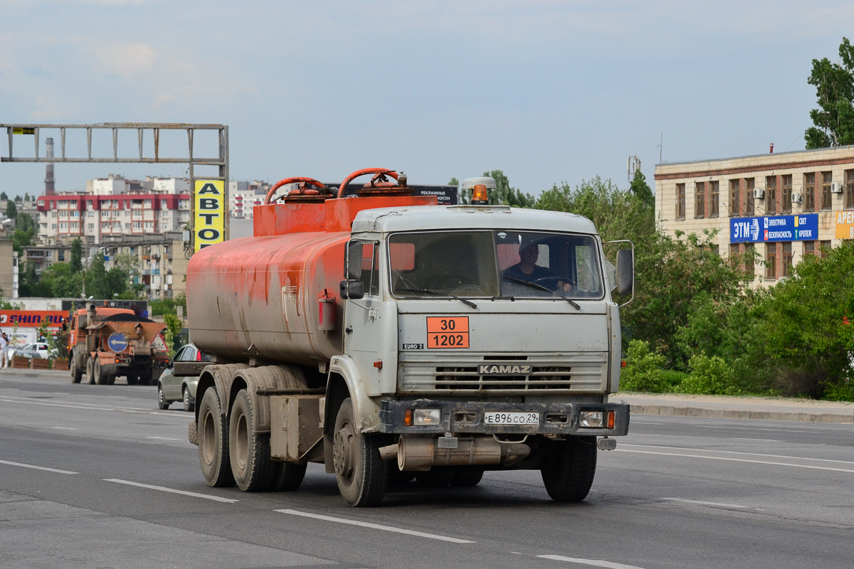 Волгоградская область, № Е 896 СО 29 — КамАЗ-53229-15 [53229R]