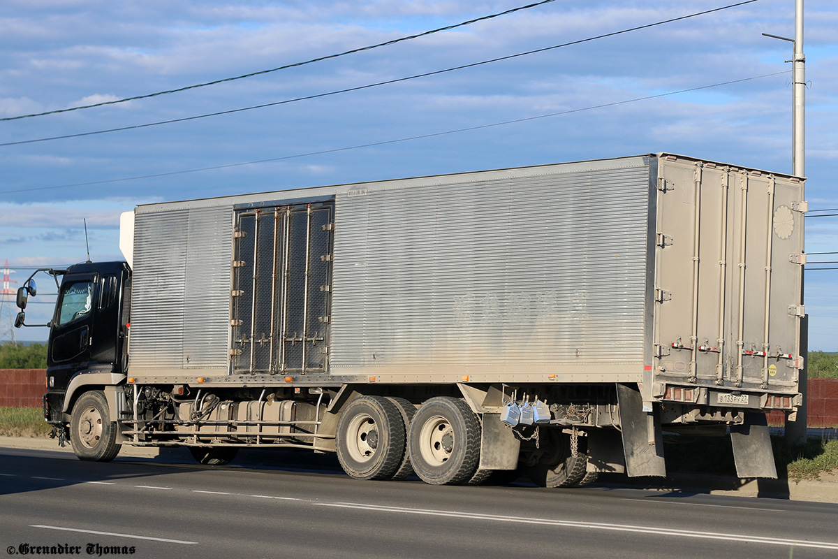 Хабаровский край, № В 133 РУ 27 — Mitsubishi Fuso The Great