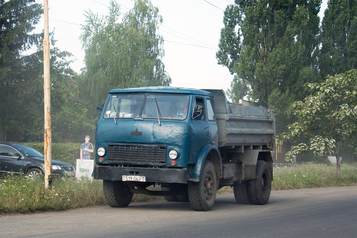 Закарпатская область, № 519-06 РТ — МАЗ-5549