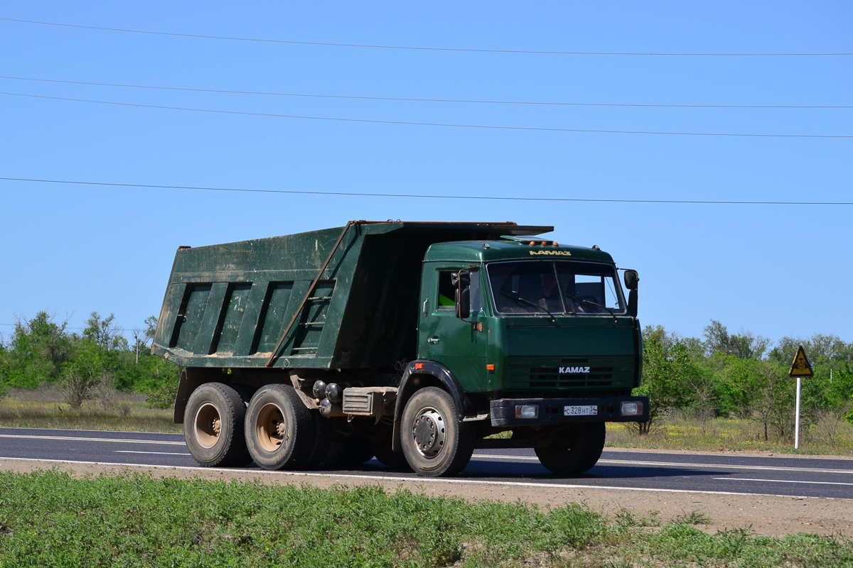 Волгоградская область, № С 328 НТ 34 — КамАЗ-65115-02 [65115C]