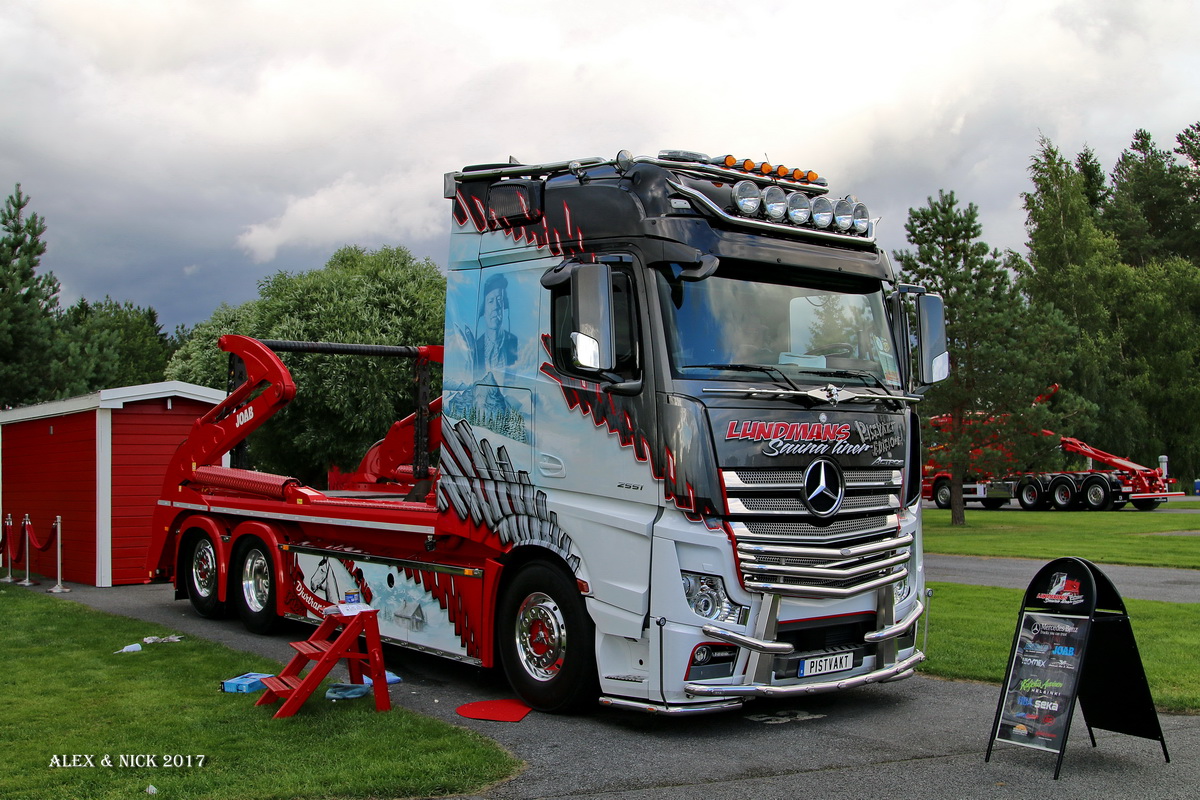 Швеция, № OWK 520 — Mercedes-Benz Actros ('2011) 2551