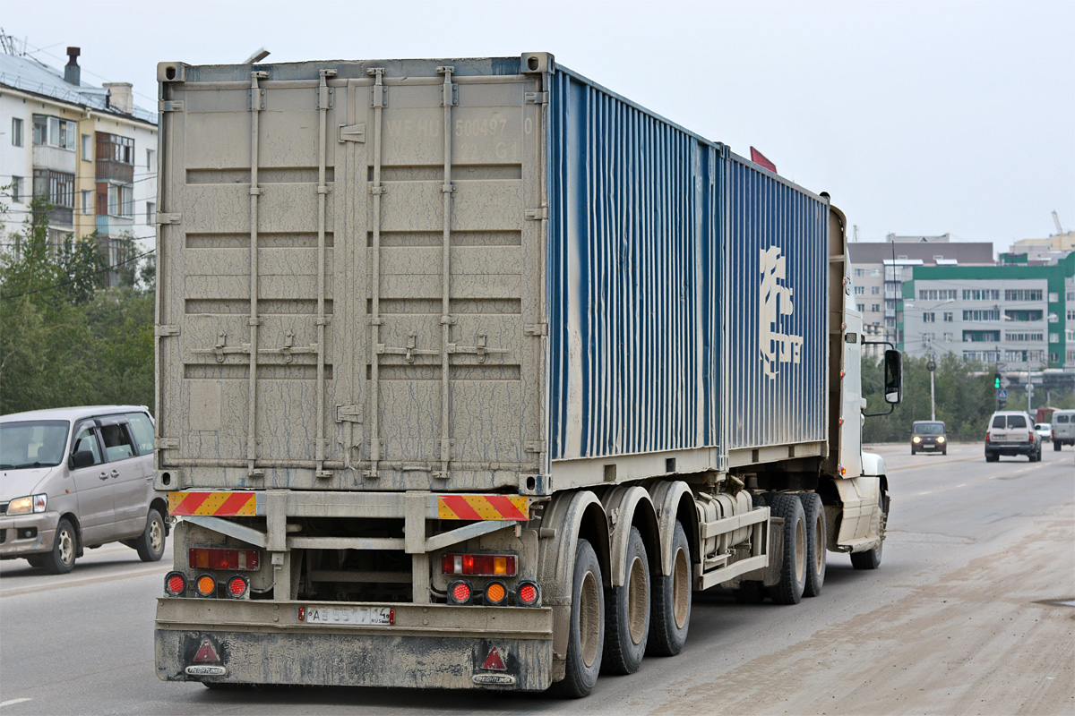 Саха (Якутия), № А 064 КУ 14 — Freightliner Century Class