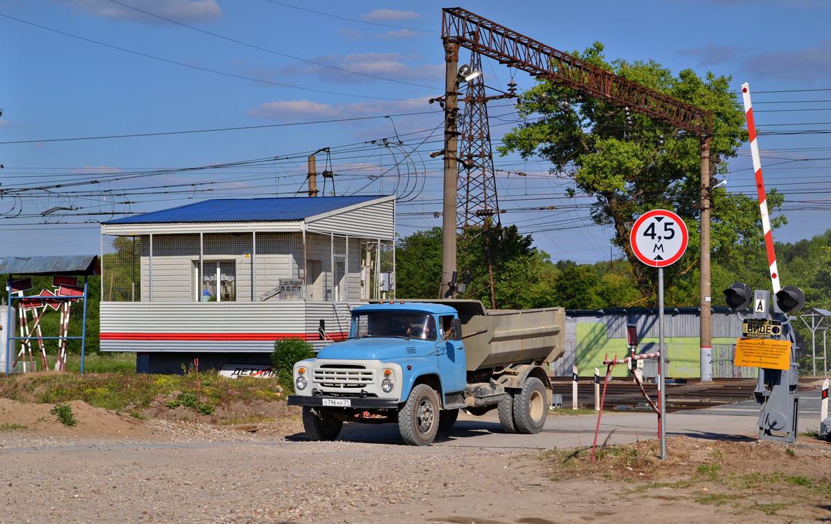 Калужская область, № О 796 НХ 31 — ЗИЛ-495710