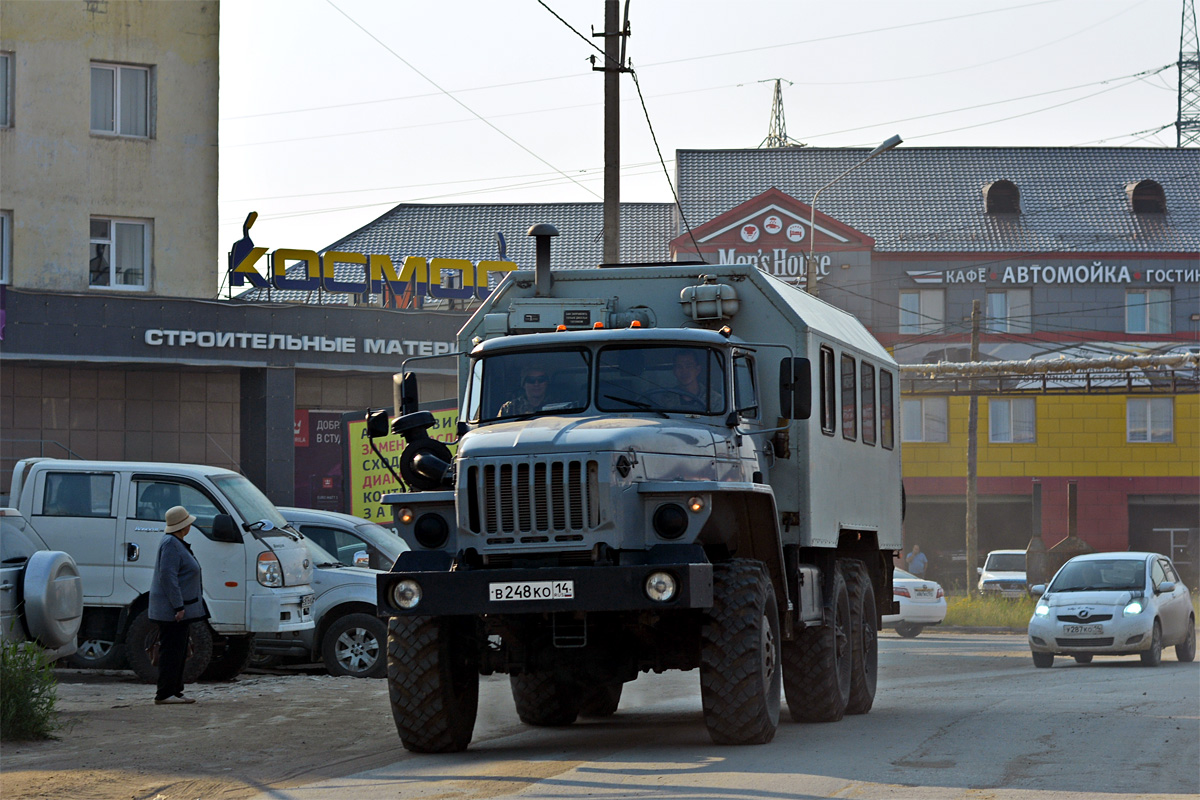 Саха (Якутия), № В 248 КО 14 — Урал-43203-41