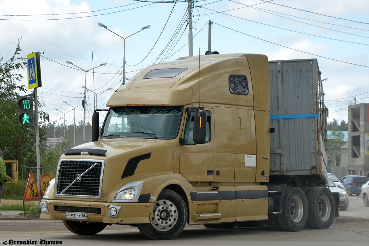 Ханты-Мансийский автоном.округ, № Е 200 ТО 86 — Volvo VNL670