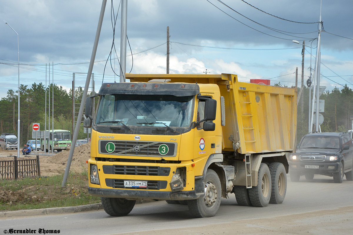 Чувашия, № А 335 УМ 21 — Volvo ('2002) FM12.440