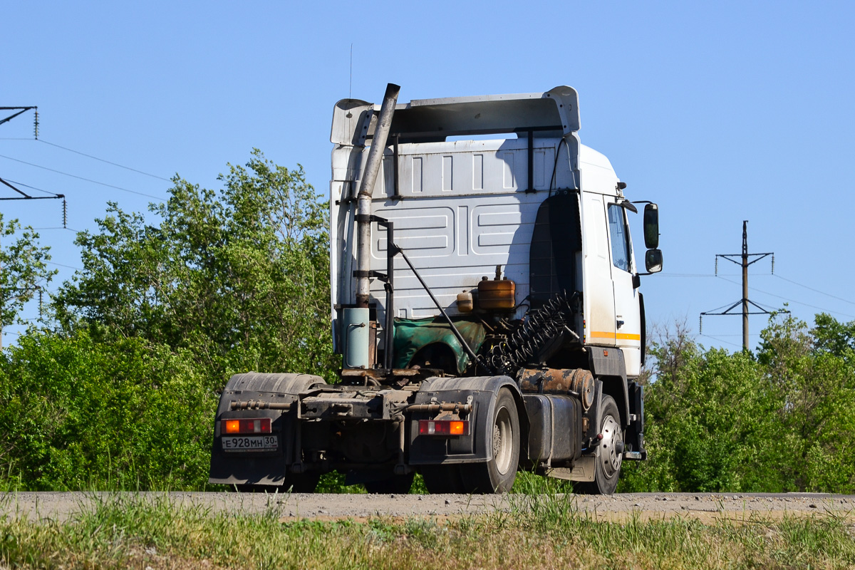 Астраханская область, № Е 928 МН 30 — МАЗ-5440A8