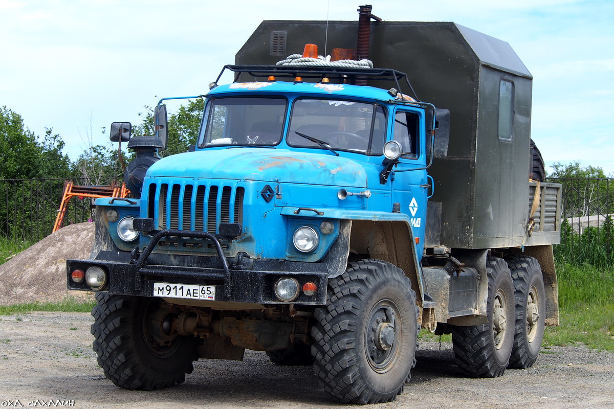 Сахалинская область, № М 911 АЕ 65 — Урал-4320-41