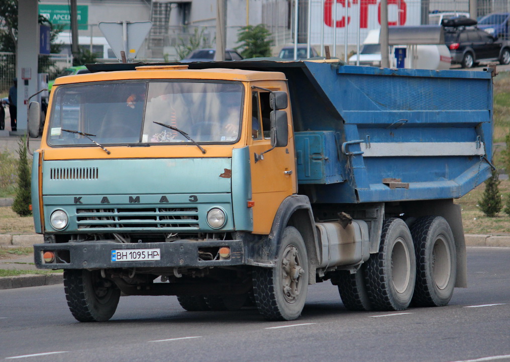 Одесская область, № ВН 1095 НР — КамАЗ-5511