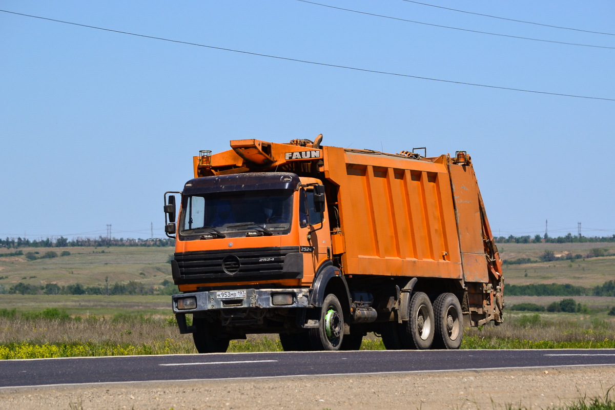 Волгоградская область, № К 953 МВ 197 — Mercedes-Benz SK 2524