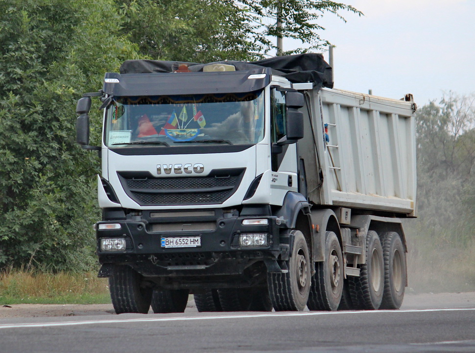 Одесская область, № ВН 6552 НМ — IVECO Trakker ('2013)