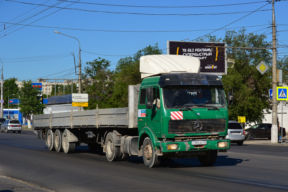 Волгоградская область, № С 886 ВЕ 34 — Mercedes-Benz NG (общ. мод.)