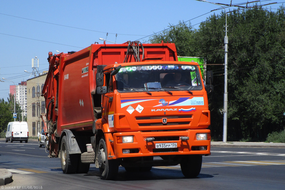 Волгоградская область, № В 935 РР 134 — КамАЗ-53605-L4