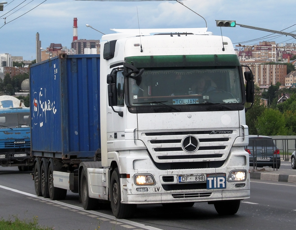 Латвия, № DF-898 — Mercedes-Benz Actros ('2003) 1846