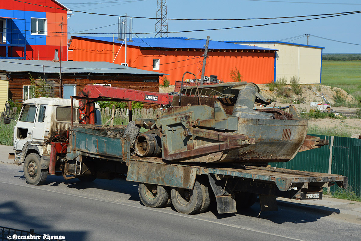 Саха (Якутия), № К 512 КН 14 — Hino FR; Прицепы дорожные — Скреперы прицепные (общая)