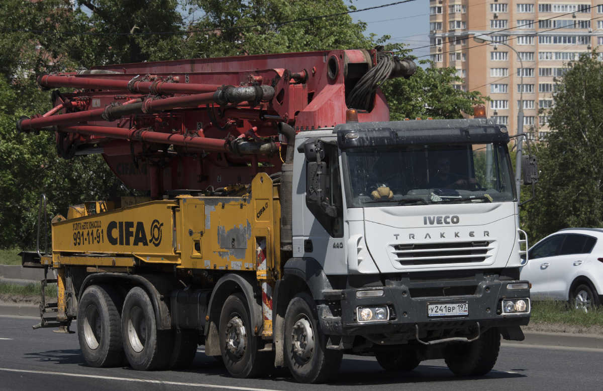 Москва, № У 241 ВР 197 — IVECO Trakker ('2004)