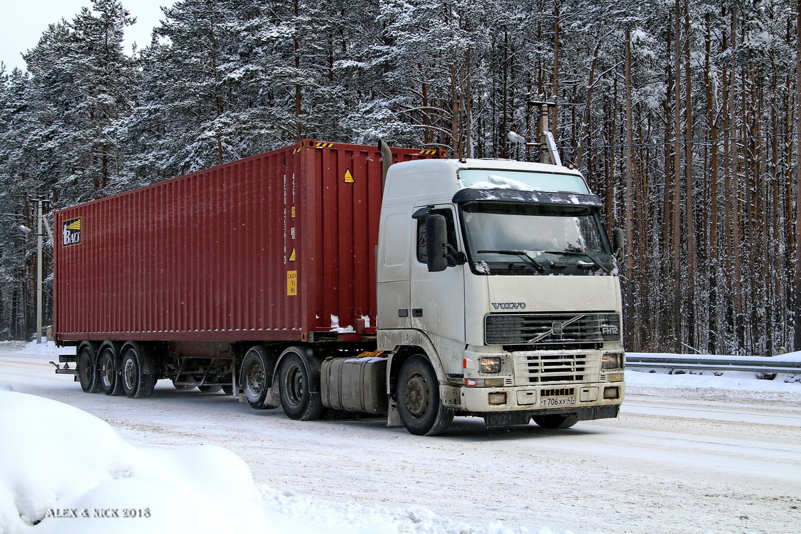 Ленинградская область, № Т 706 ХУ 47 — Volvo ('1993) FH12.460