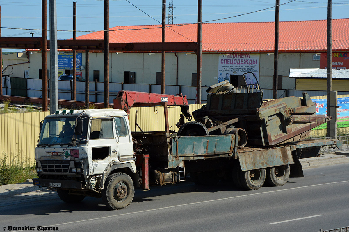 Саха (Якутия), № К 512 КН 14 — Hino FR; Прицепы дорожные — Скреперы прицепные (общая)