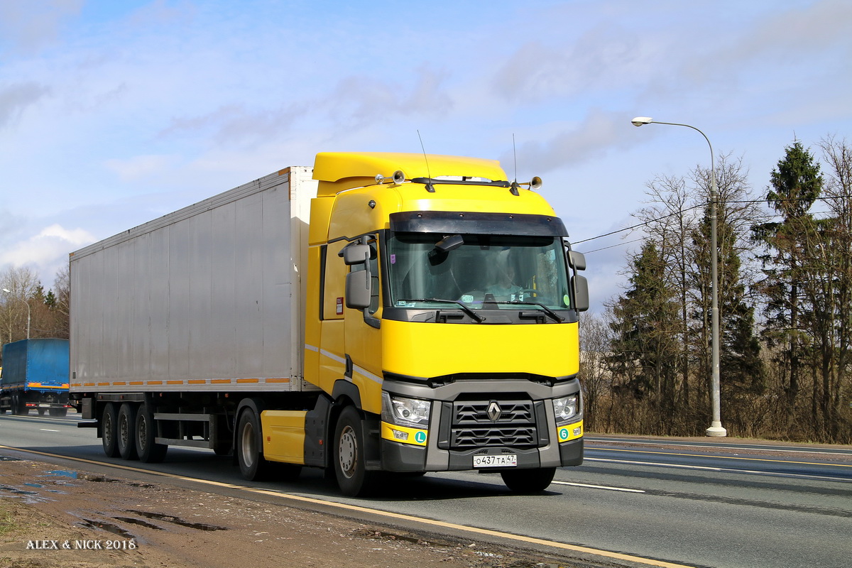 Ленинградская область, № О 437 ТА 47 — Renault T-Series ('2013)