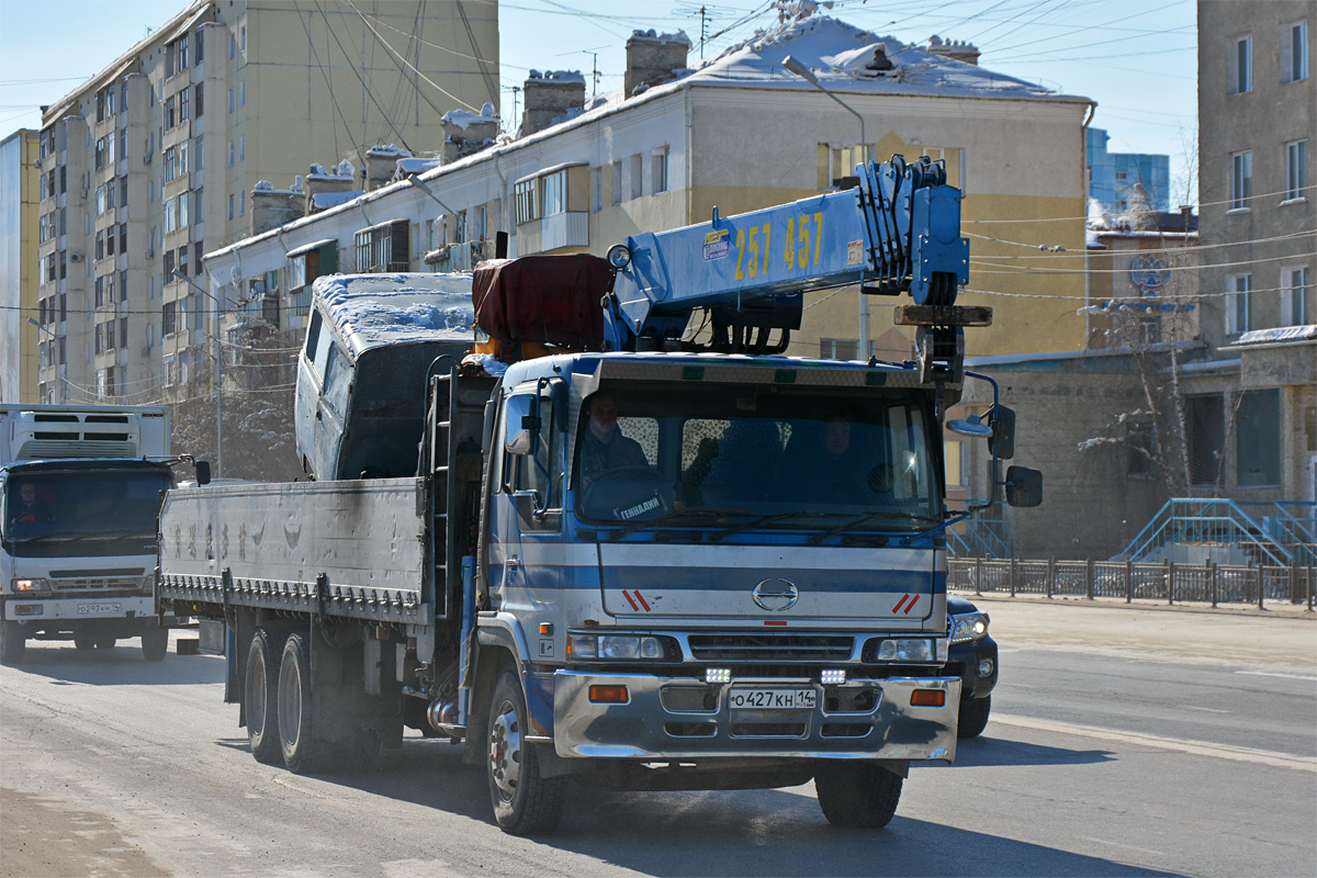 Саха (Якутия), № О 427 КН 14 — Hino Profia