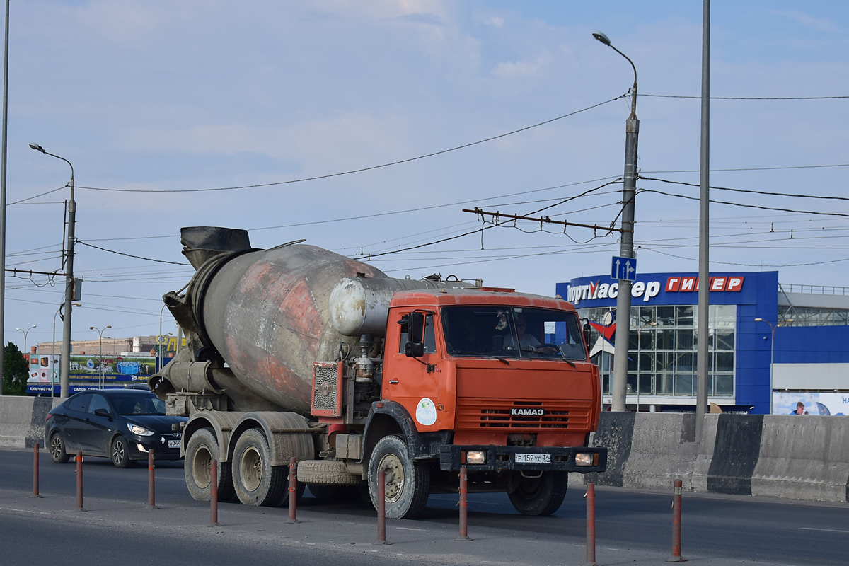 Волгоградская область, № Р 152 УС 34 — КамАЗ-53229-15 [53229R]