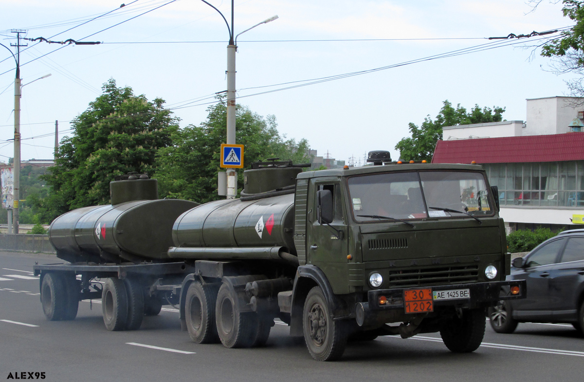 Днепропетровская область, № АЕ 1425 ВЕ — КамАЗ-5320