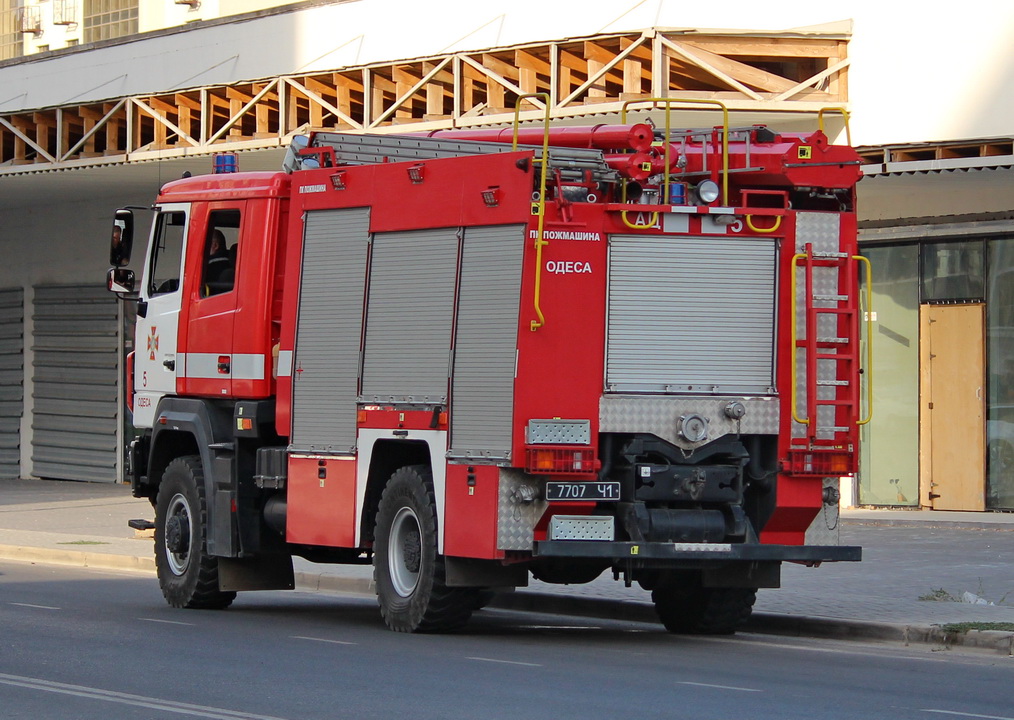 Одесская область, № 7707 Ч1 — МАЗ-530905