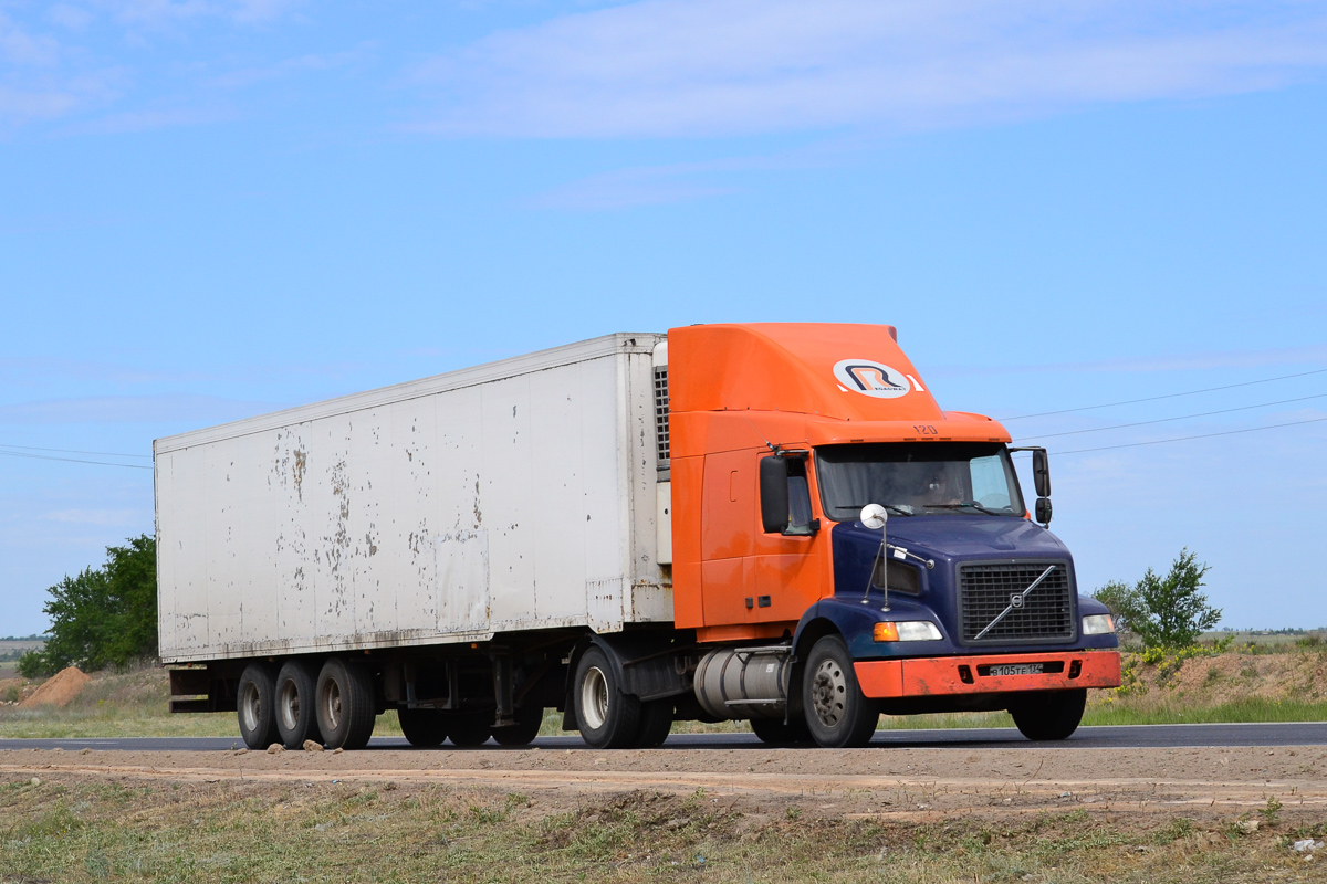 Волгоградская область, № В 105 ТЕ 134 — Volvo VNM430