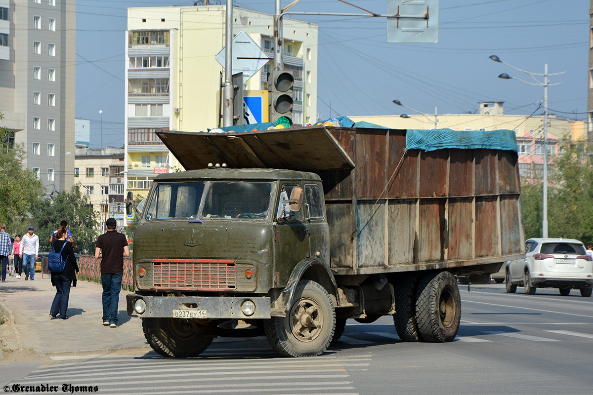 Саха (Якутия), № О 237 ЕУ 14 — МАЗ-5334