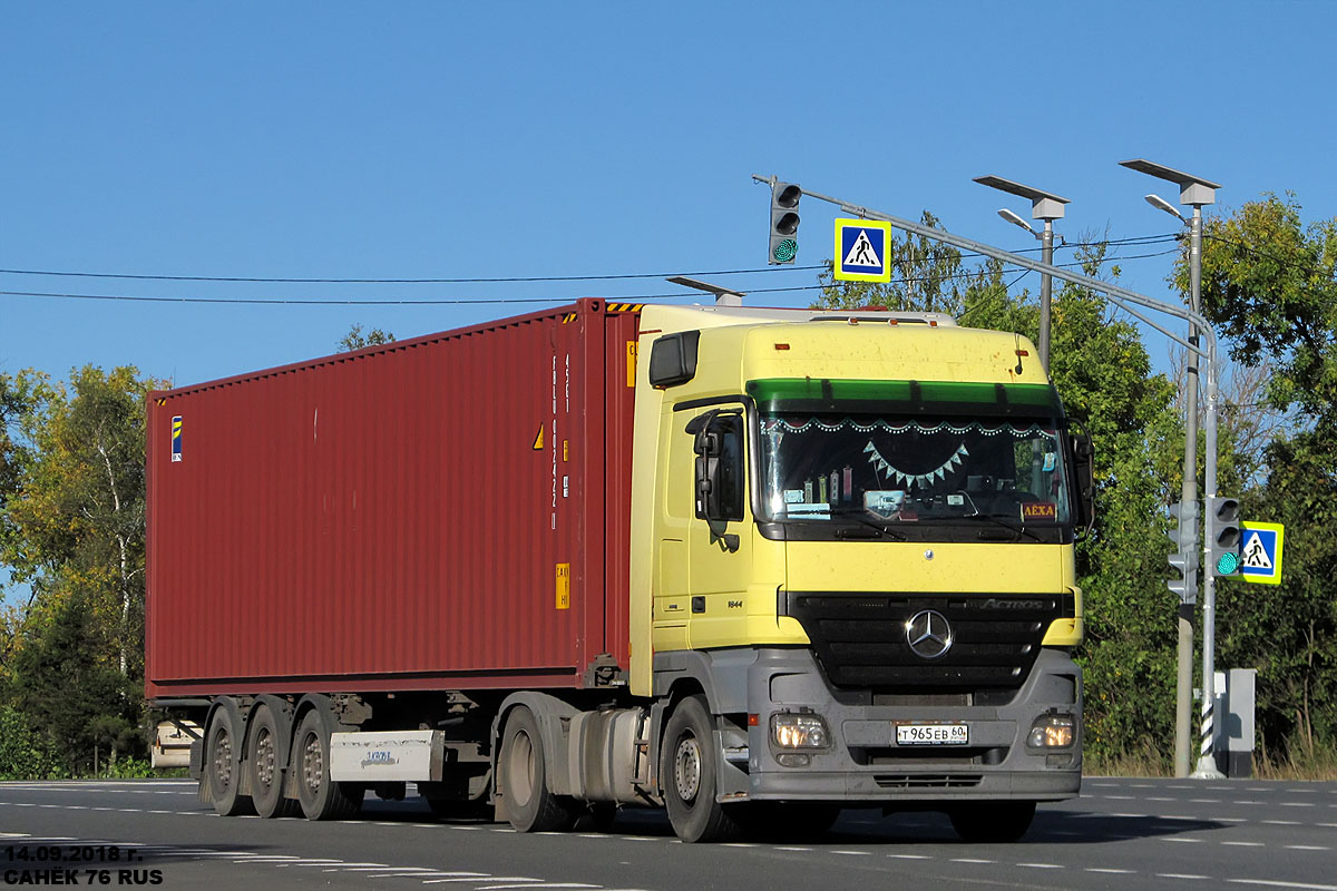 Псковская область, № Т 965 ЕВ 60 — Mercedes-Benz Actros ('2003) 1844