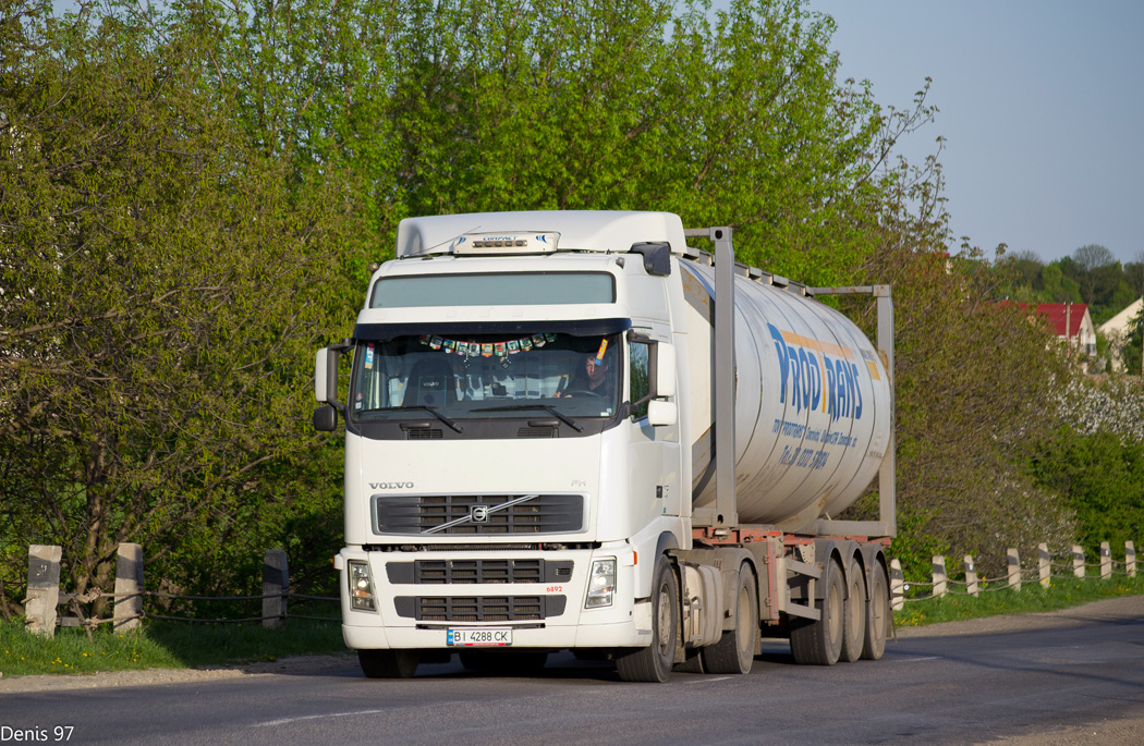 Полтавская область, № ВІ 4288 СК — Volvo ('2002) FH12.440