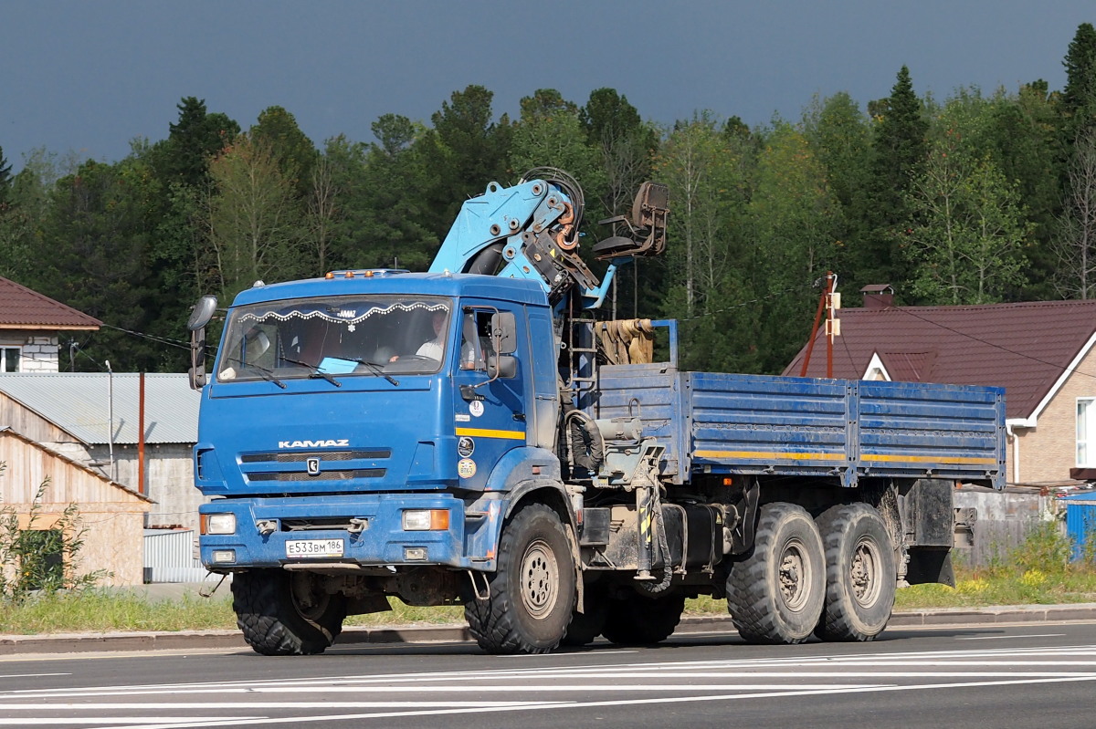 Ханты-Мансийский автоном.округ, № Е 533 ВМ 186 — КамАЗ-43118-46